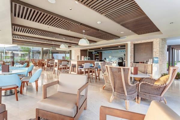 Royalton Antigua Resort and Spa - Scoops Gelato and Caffe Lounge
